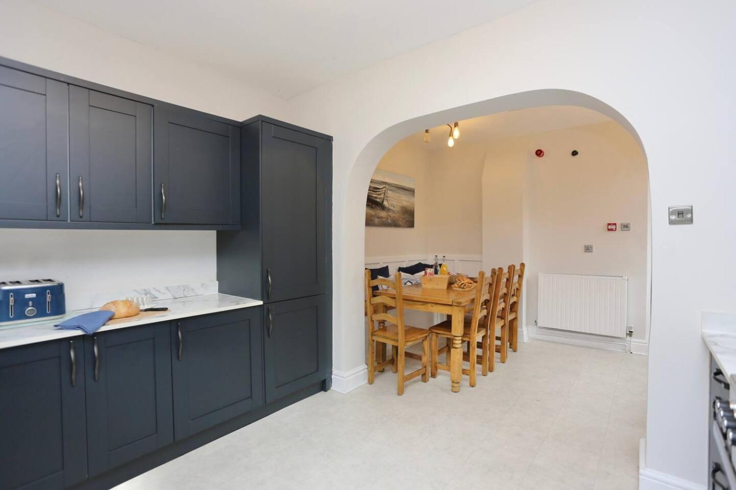 The Hot Tub Townhouse By Holiday Heim Lytham St Annes Exterior foto